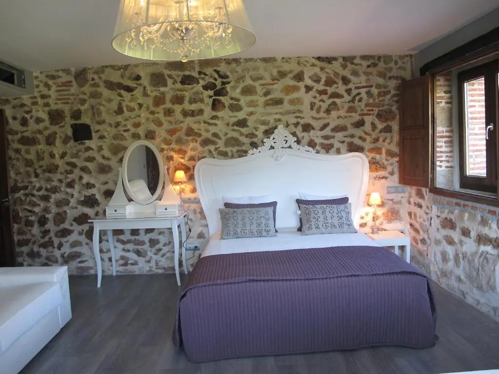 Posada La Corralada Pamanes Country house